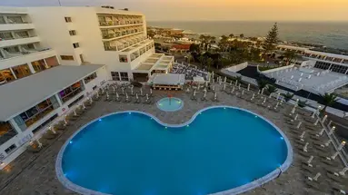 Tofinis Hotel