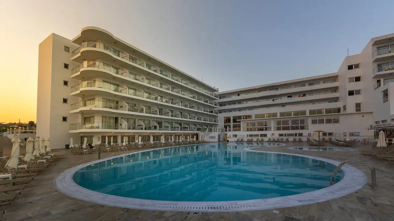 Tofinis Hotel