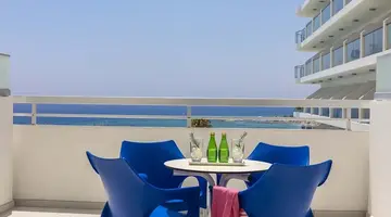 Tofinis Hotel