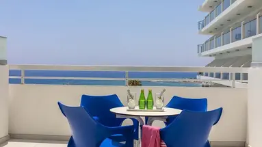Tofinis Hotel
