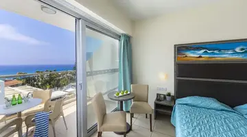 Tofinis Hotel