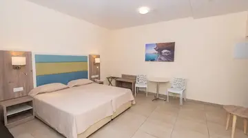 Tofinis Hotel