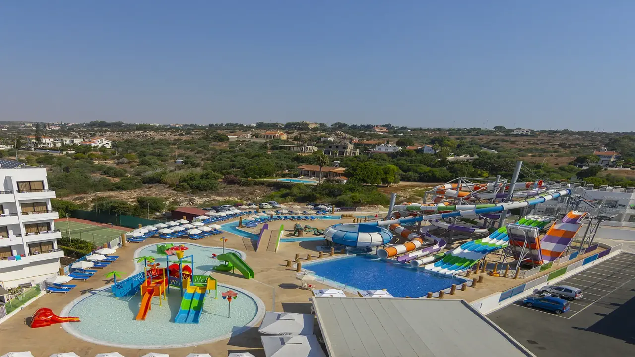 TOFINIS HOTEL