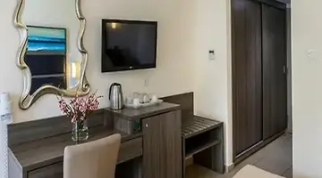 TOFINIS HOTEL