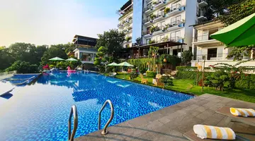 TOM HILL RESORT & SPA