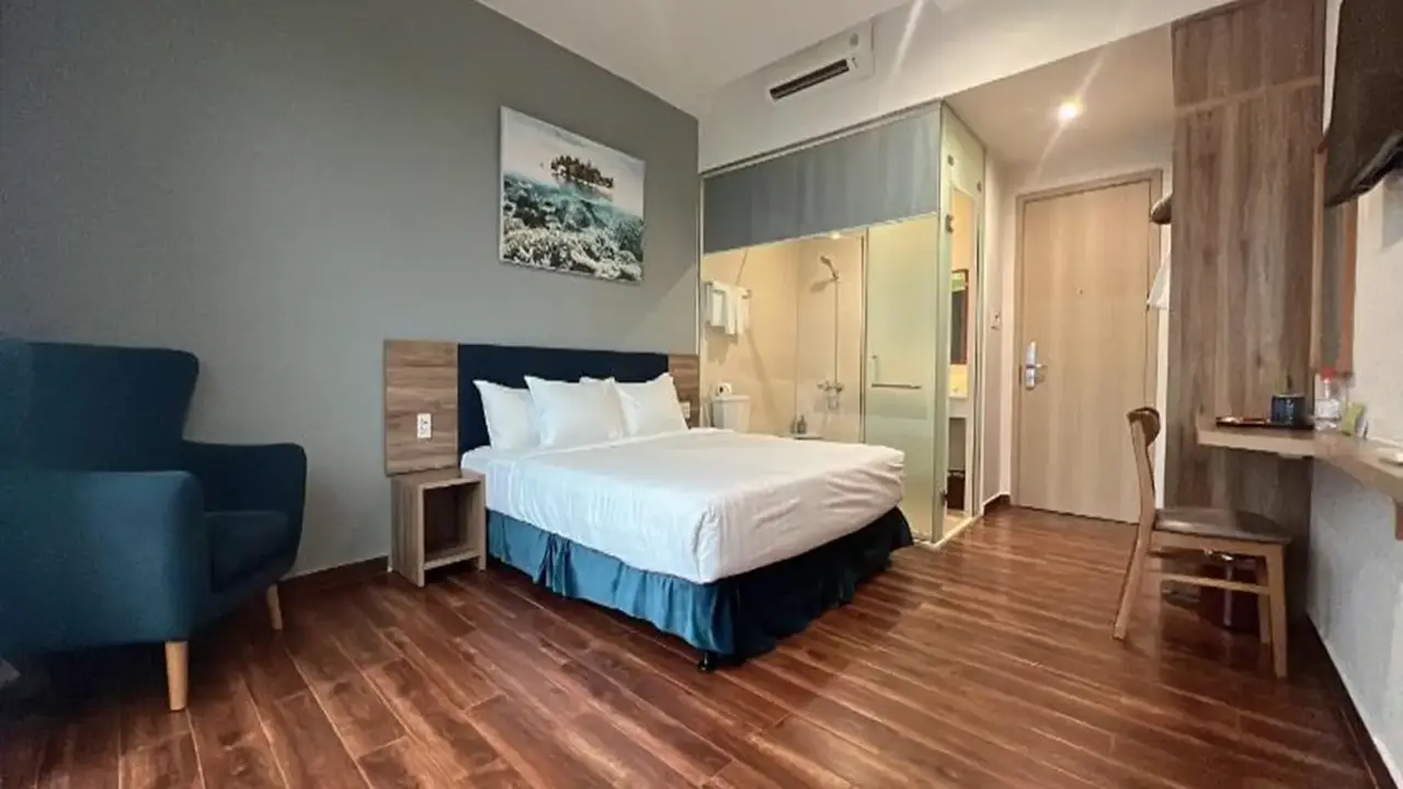 TOM HILL RESORT & SPA