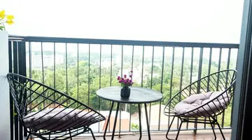 TOM HILL RESORT & SPA