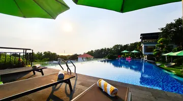 TOM HILL RESORT & SPA