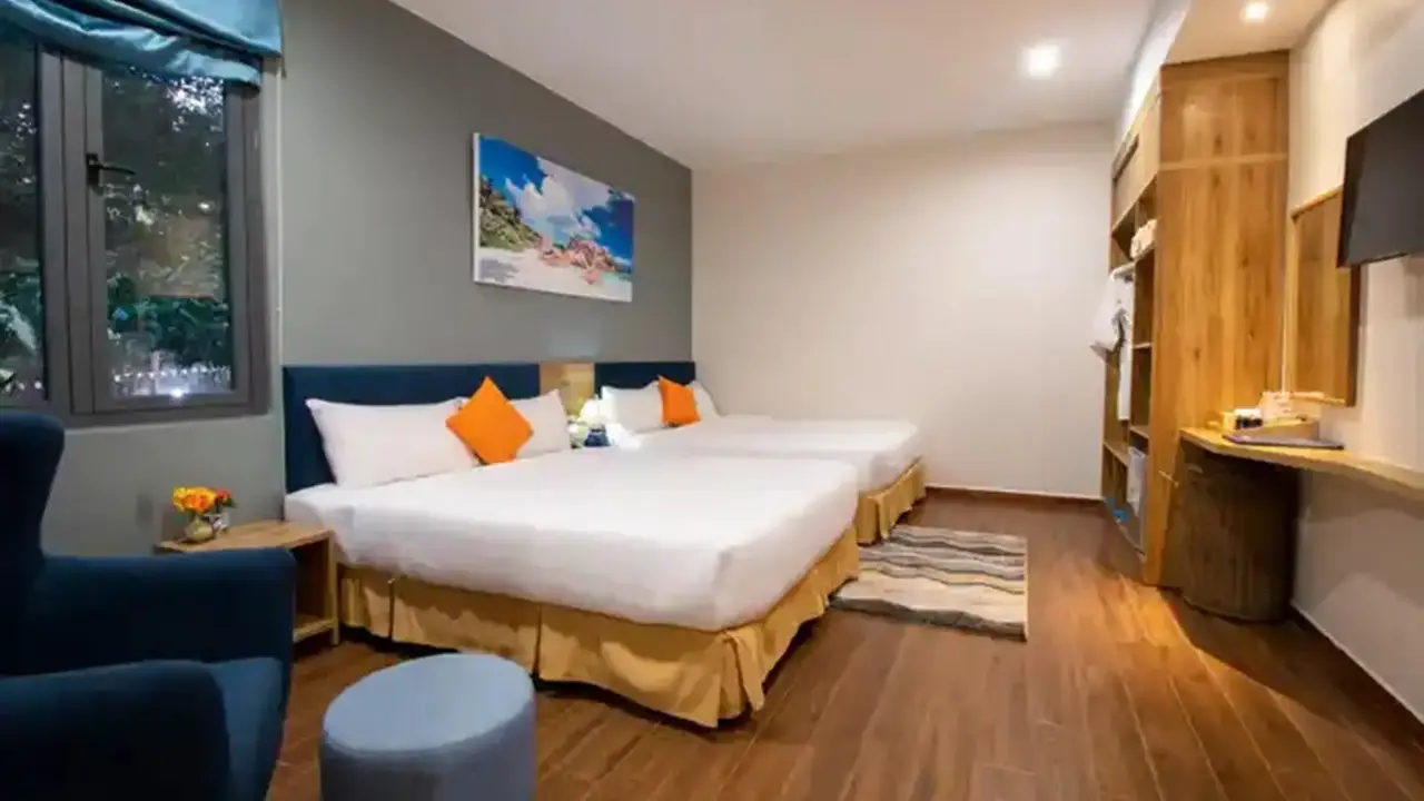 TOM HILL RESORT & SPA