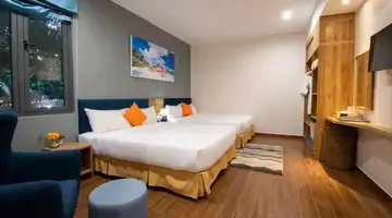 TOM HILL RESORT & SPA