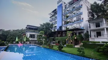TOM HILL RESORT & SPA