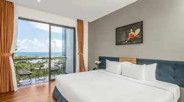 TOM HILL RESORT & SPA