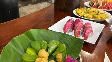 TOM HILL RESORT & SPA