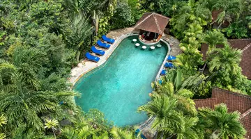 TONYS VILLAS & RESORT