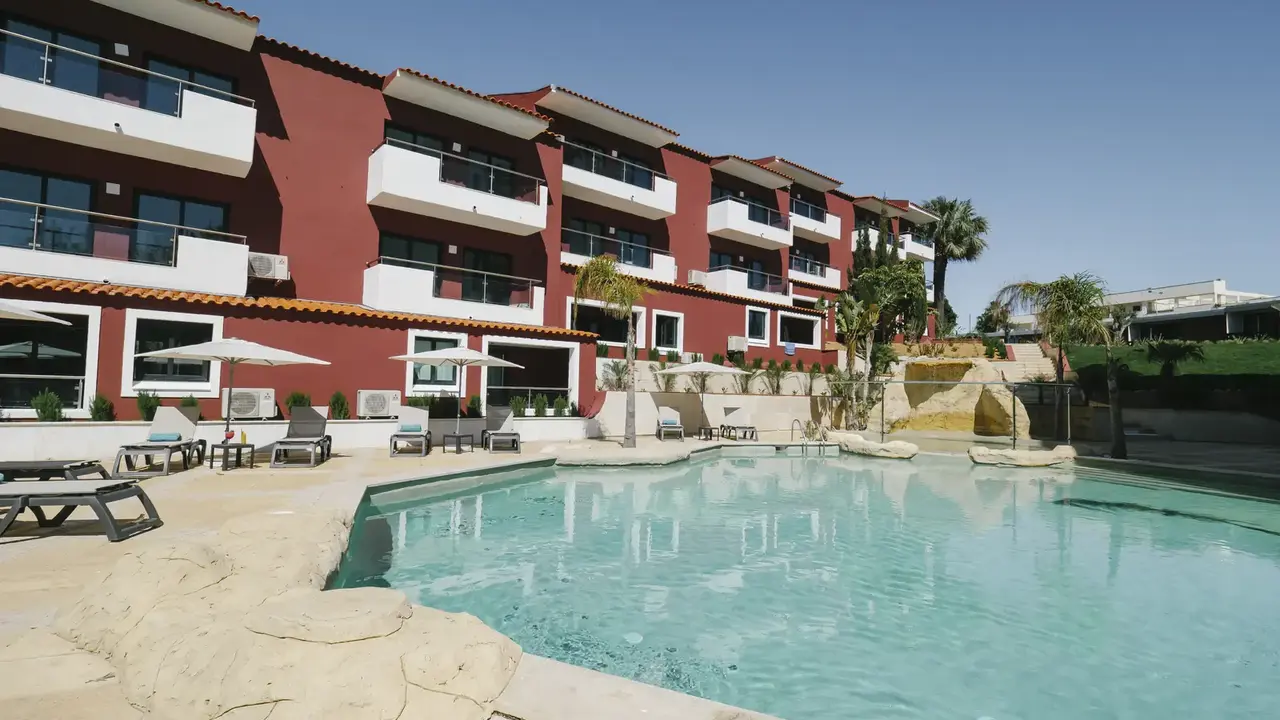 Topazio Vibe Beach Hotel and Apartments