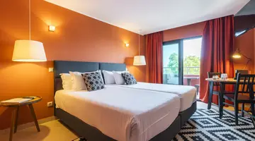 Topazio Vibe Beach Hotel and Apartments