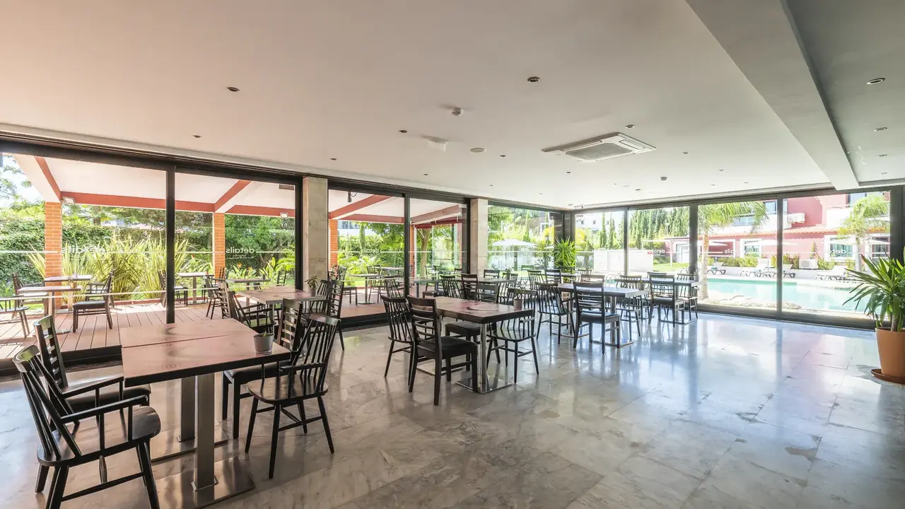 Topazio Vibe Beach Hotel and Apartments