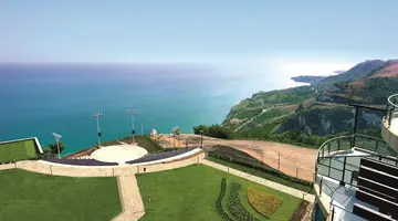 TOPOLA SKIES RESORT AQUAPARK