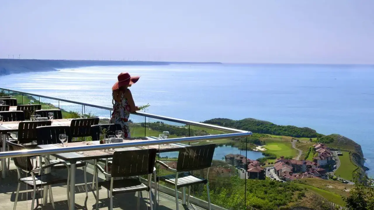 TOPOLA SKIES RESORT AQUAPARK