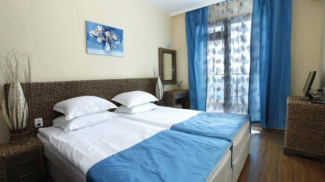 TOPOLA SKIES RESORT AQUAPARK