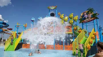 TOPOLA SKIES RESORT AQUAPARK