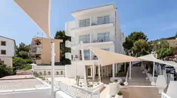 Tora Hotel