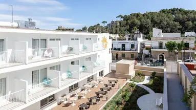 TORA HOTEL