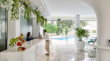 TORA HOTEL