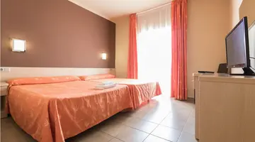 TOSSA BEACH CENTER