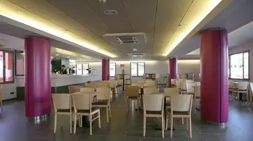 TOSSA BEACH CENTER