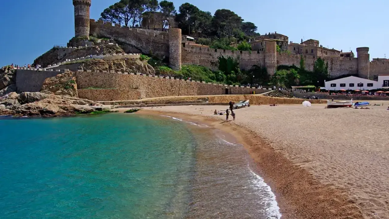 Tossa Beach Center