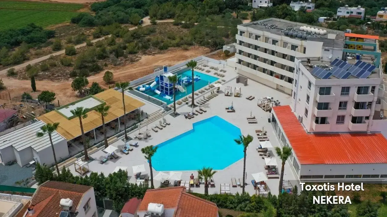 Toxotis Hotel