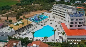 Toxotis Hotel