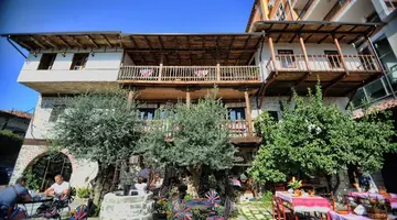 Tradita Hotel