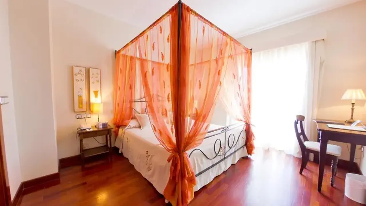 Traina Hotel