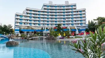 TRAKIA PLAZA AND APARTMENTS