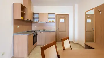 TRAKIA PLAZA AND APARTMENTS