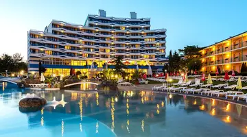 TRAKIA PLAZA AND APARTMENTS