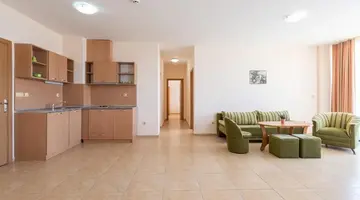 TRAKIA PLAZA APTMS