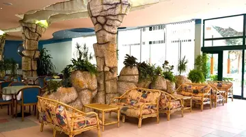 Trakia Plaza Hotel and Apartments