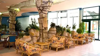 Trakia Plaza Hotel and Apartments