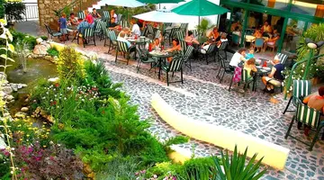 Trakia Plaza Hotel and Apartments