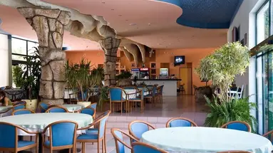 Trakia Plaza Hotel and Apartments