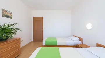 Trakia Plaza Hotel and Apartments
