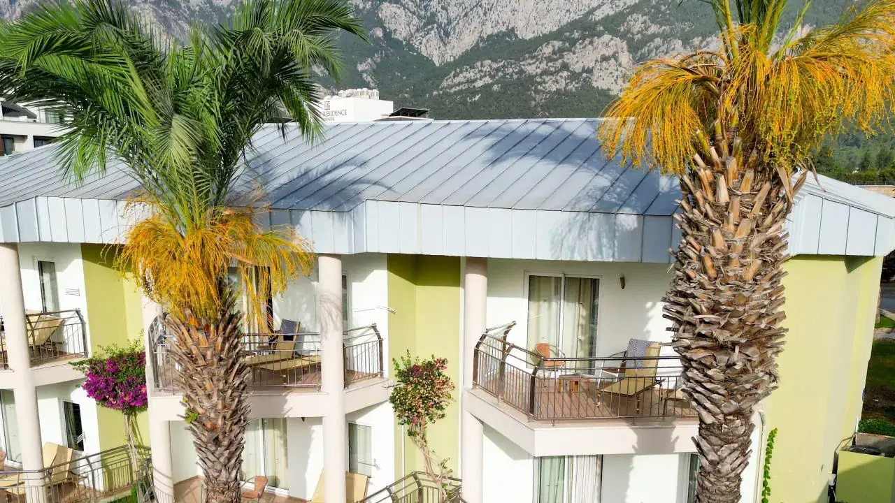 TRANSATLANTIK HOTEL & SPA
