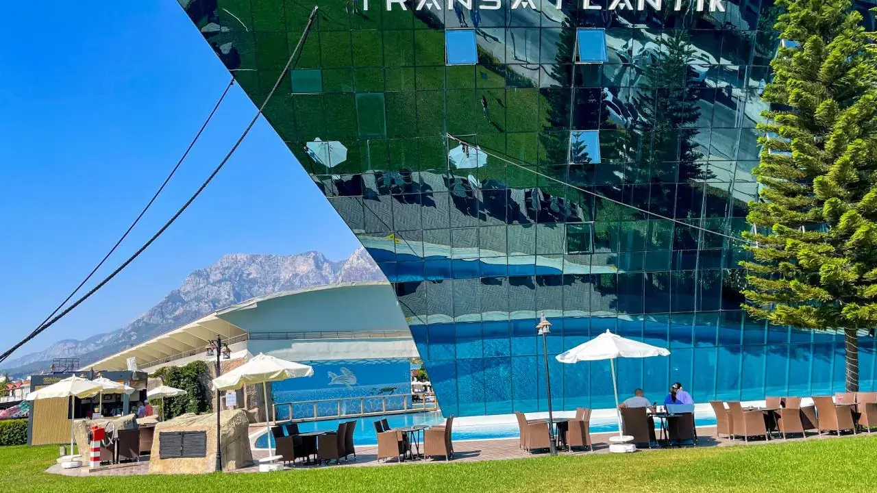 TRANSATLANTIK HOTEL & SPA
