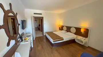 TRANSATLANTIK HOTEL & SPA