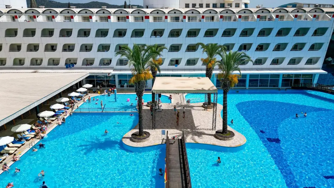TRANSATLANTIK HOTEL & SPA