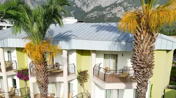 TRANSATLANTIK HOTEL & SPA