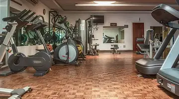 Travellers Beach Hotel & Club